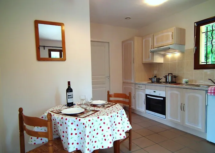 Domaene Mit Jacuzzi By Interhome * Gavaudun