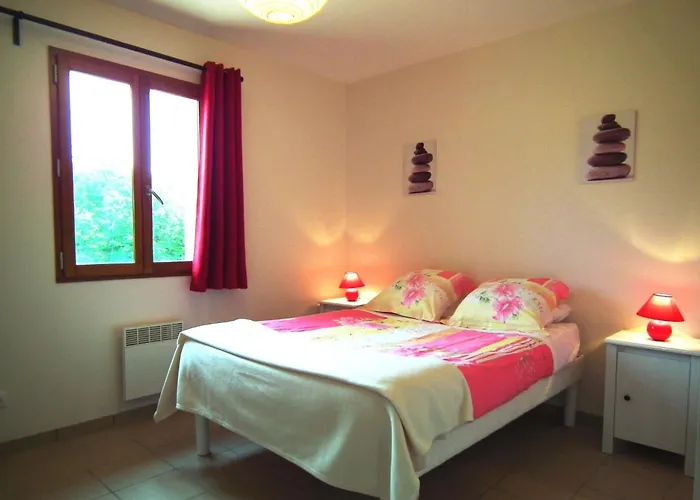 Domaene Mit Jacuzzi By Interhome 度假居 *