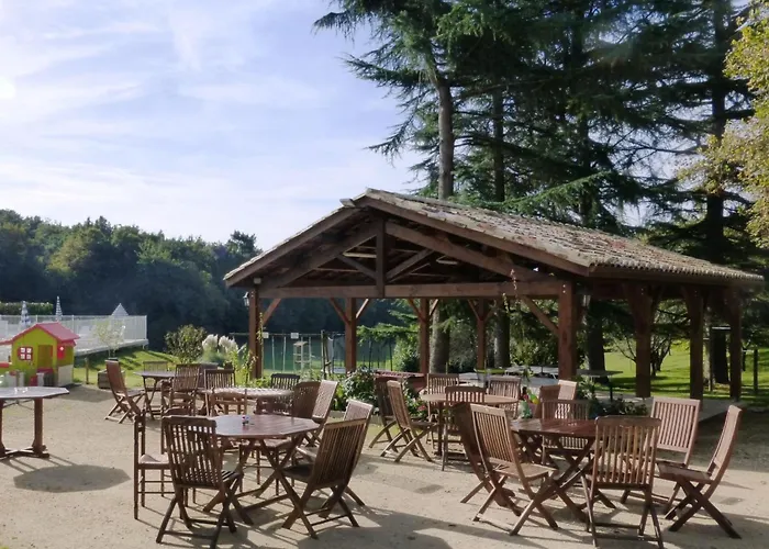 Domaene Mit Jacuzzi By Interhome 度假居