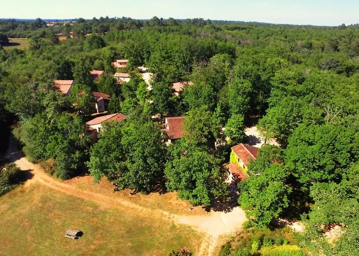 Domaene Mit Jacuzzi By Interhome 別荘 Gavaudun